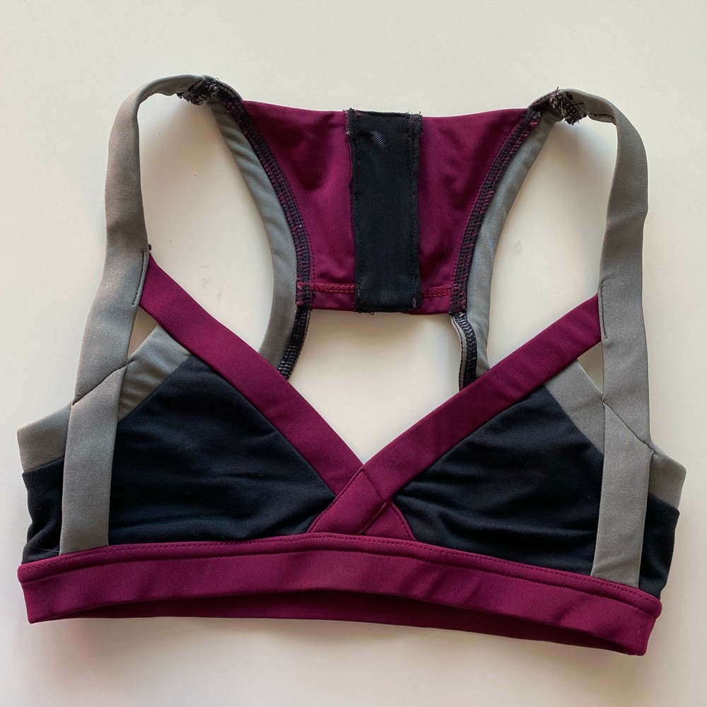 Beach Bunny sporty swim/workout top XS